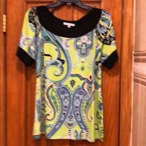 Green blouse with black sleeves